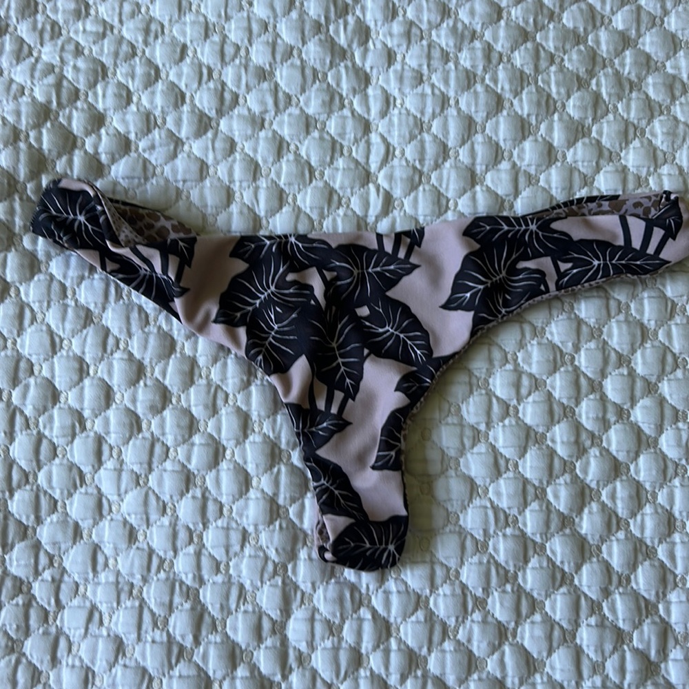 Acacia black elephant ear  thong bikini bottom